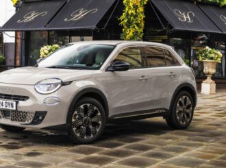フィアット、限定車「600 Hybrid Crema Cappuccino」発売