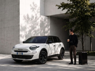 フィアット 限定車「600 Hybrid Sport」発売